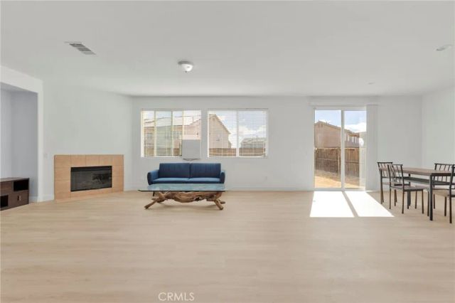 13816 Grant Way, Oak Hills, CA 92344