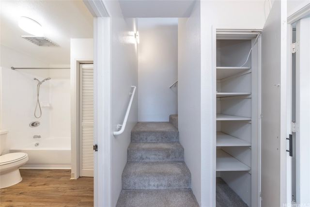 46-054 Puulena Street 915, Kaneohe, HI 96744