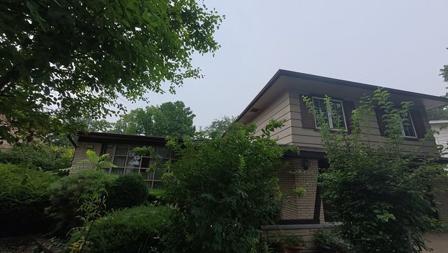 411 N Illinois Avenue, Glenwood, IL 60425