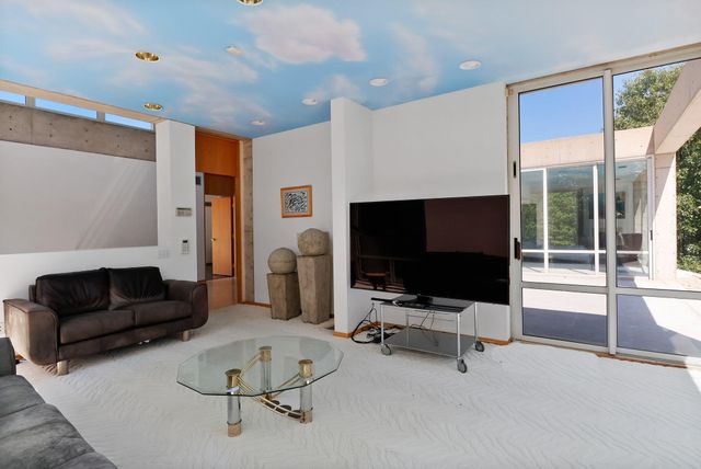 8692 E 200 S, Knox, IN 46534