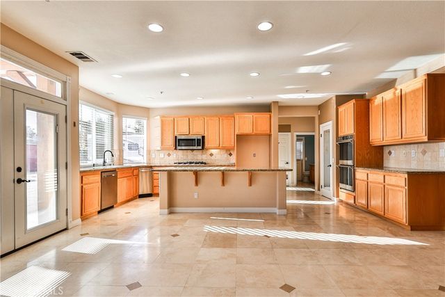 1560 Dodge Way, Norco, CA 92860