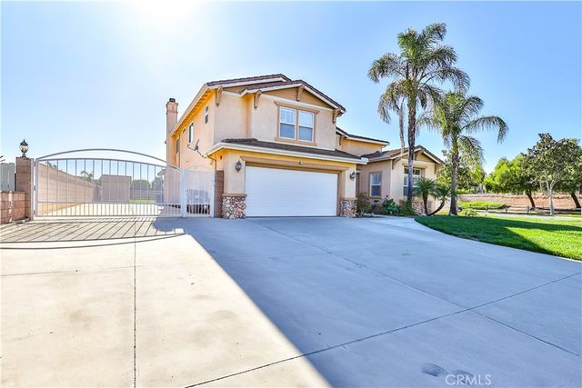 1560 Dodge Way, Norco, CA 92860