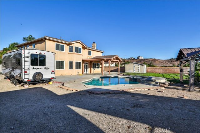 1560 Dodge Way, Norco, CA 92860