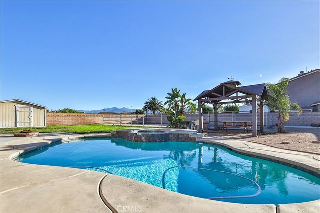 1560 Dodge Way, Norco, CA 92860