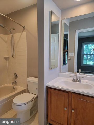 7843 BLUE GRAY CIR, Manassas, VA 20109