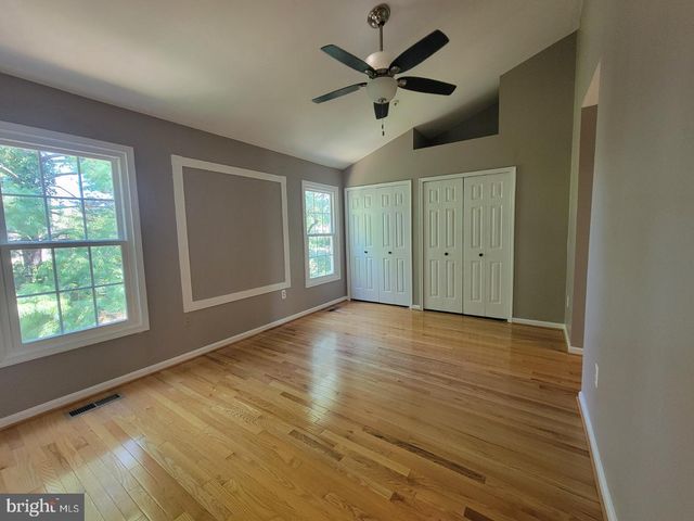 7843 BLUE GRAY CIR, Manassas, VA 20109