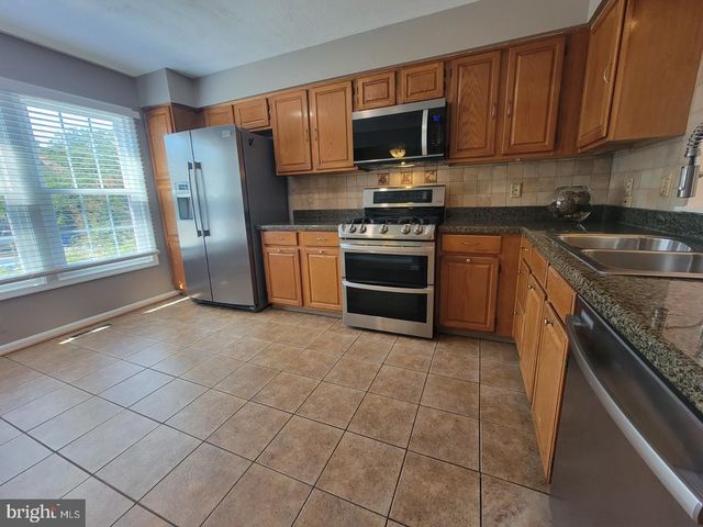 7843 BLUE GRAY CIR, Manassas, VA 20109