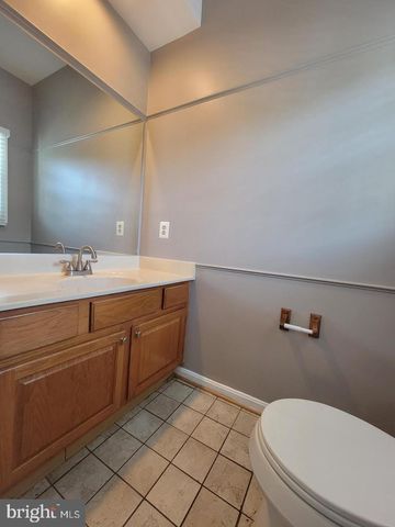 7843 BLUE GRAY CIR, Manassas, VA 20109