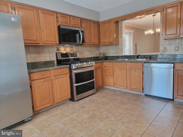 7843 BLUE GRAY CIR, Manassas, VA 20109