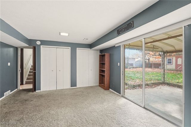 2207 Oaklawn Drive, Parma, OH 44134