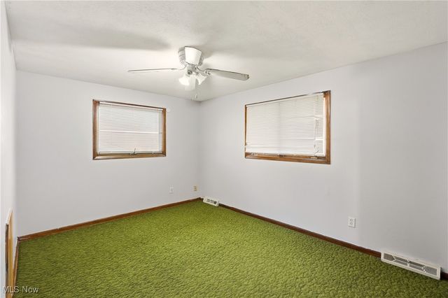 2207 Oaklawn Drive, Parma, OH 44134