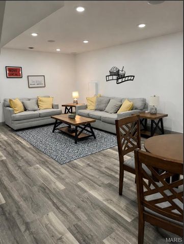 526 Springhurst Parkway, O'fallon, MO 63368