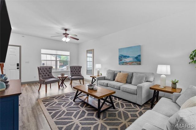 526 Springhurst Parkway, O'fallon, MO 63368