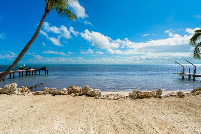 75055 Overseas Highway, Lower Matecumbe, FL 33036