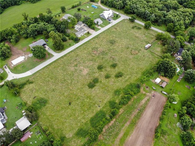 513 N Byers Avenue, Gentry, AR 72734