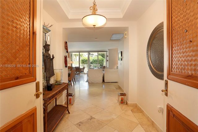 445 Grand Bay Dr 215, Key Biscayne, FL 33149