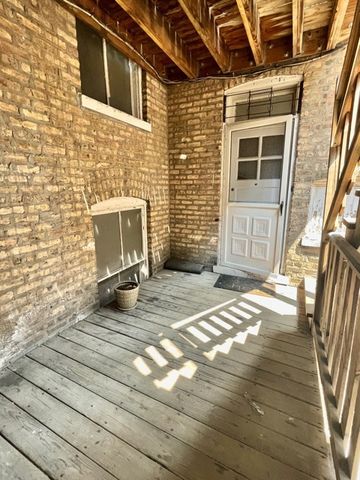 3917 N SOUTHPORT Avenue 1E, Chicago, IL 60613
