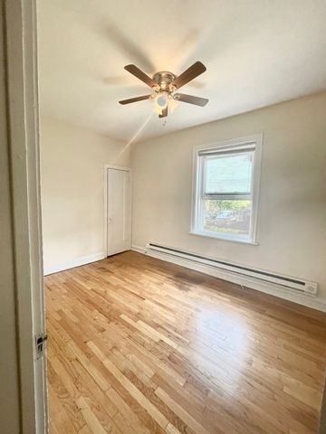 3917 N SOUTHPORT Avenue 1E, Chicago, IL 60613