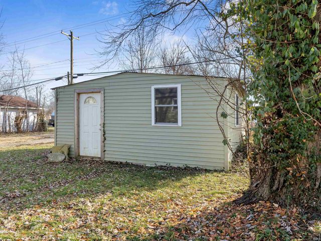 612 W Frank Street, Mitchell, IN 47446