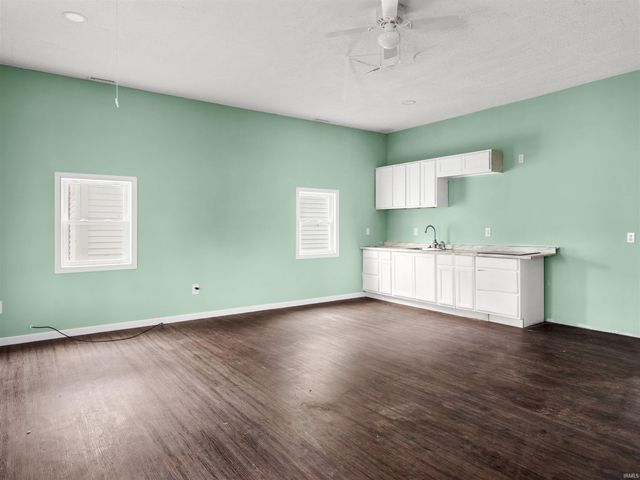 612 W Frank Street, Mitchell, IN 47446