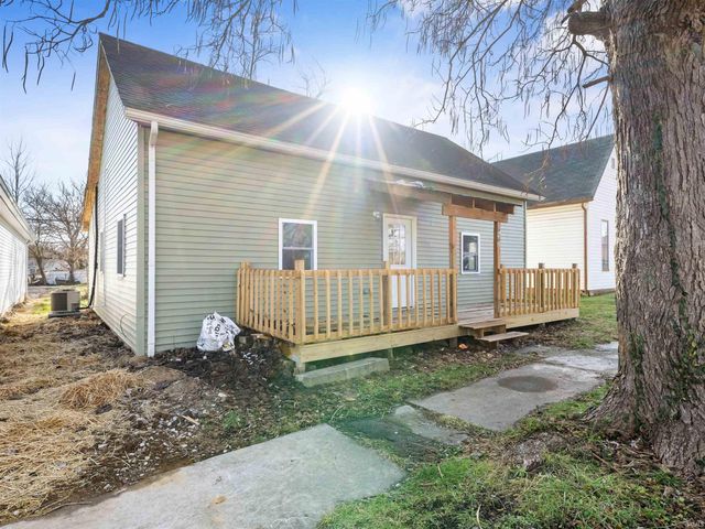 612 W Frank Street, Mitchell, IN 47446