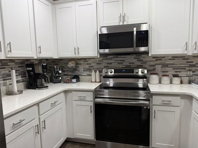 1046 TROPEA LANE, Auburndale, FL 33823