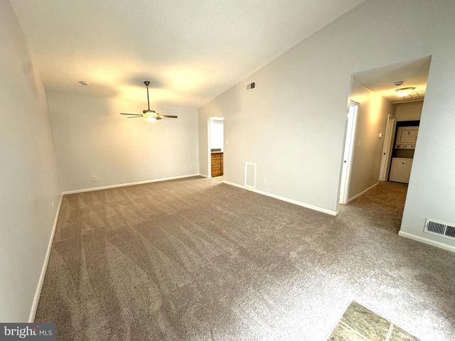 7310 MANDAN RD, Greenbelt, MD 20770
