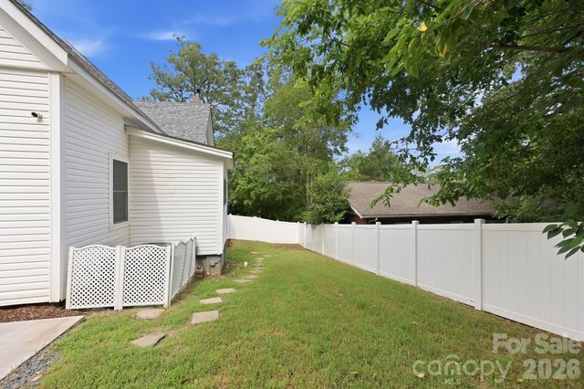 527 S 2nd Street, Albemarle, NC 28001