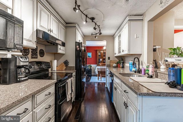 6221 WILMINGTON DR, Burke, VA 22015