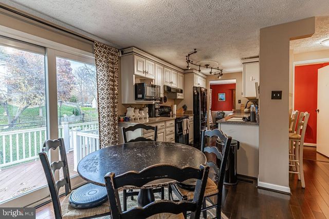 6221 WILMINGTON DR, Burke, VA 22015