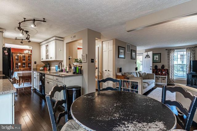 6221 WILMINGTON DR, Burke, VA 22015