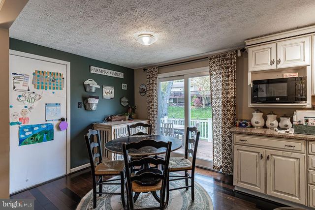 6221 WILMINGTON DR, Burke, VA 22015