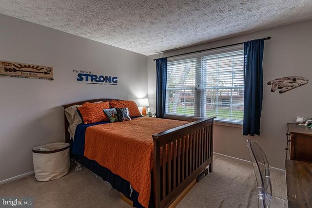 6221 WILMINGTON DR, Burke, VA 22015