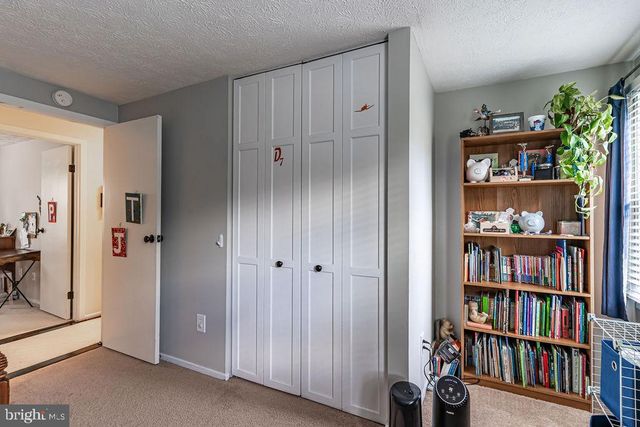 6221 WILMINGTON DR, Burke, VA 22015