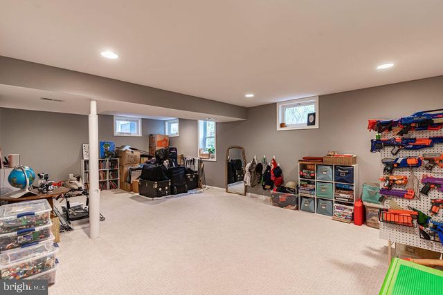 6221 WILMINGTON DR, Burke, VA 22015