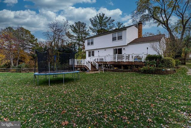 6221 WILMINGTON DR, Burke, VA 22015