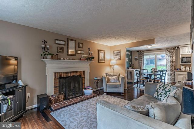 6221 WILMINGTON DR, Burke, VA 22015