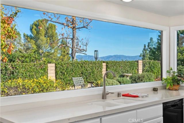 4100 Tarrybrae Terrace, Tarzana, CA 91356