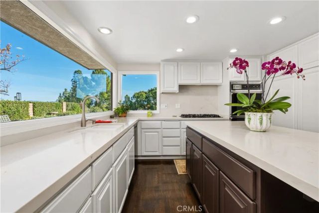 4100 Tarrybrae Terrace, Tarzana, CA 91356