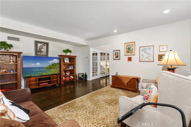 4100 Tarrybrae Terrace, Tarzana, CA 91356