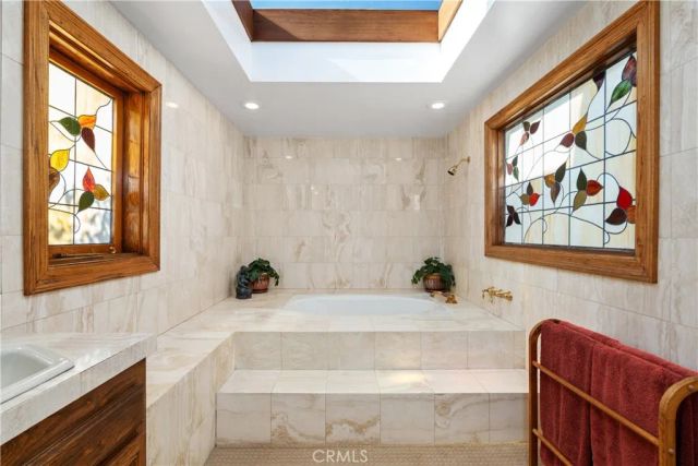 4100 Tarrybrae Terrace, Tarzana, CA 91356