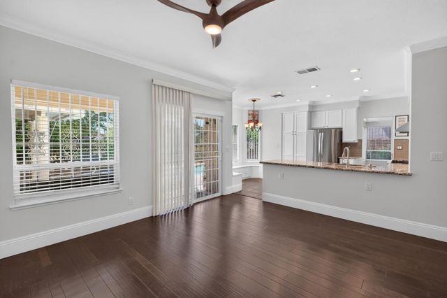 8354 Baisley Ct, Elk Grove, CA 95624
