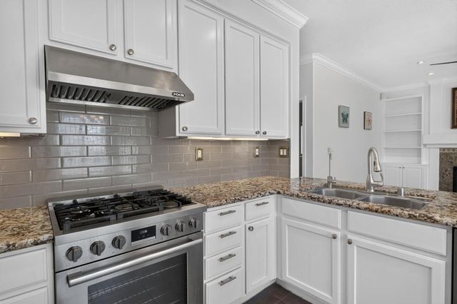 8354 Baisley Ct, Elk Grove, CA 95624