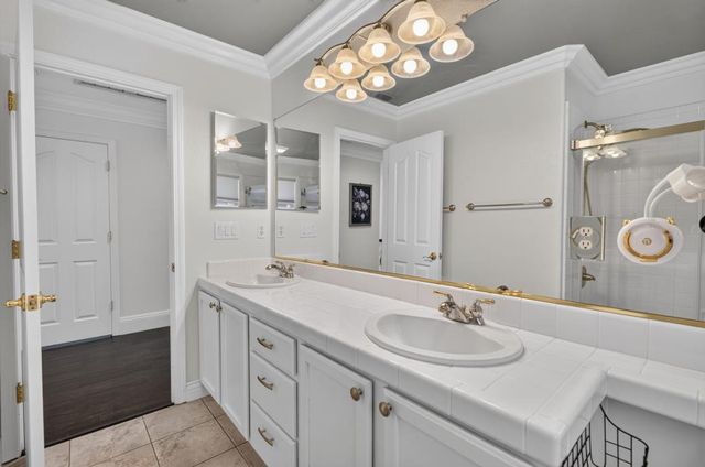 8354 Baisley Ct, Elk Grove, CA 95624