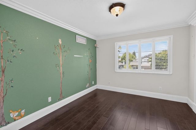 8354 Baisley Ct, Elk Grove, CA 95624