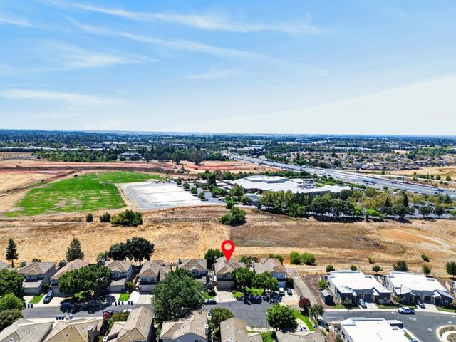 8354 Baisley Ct, Elk Grove, CA 95624