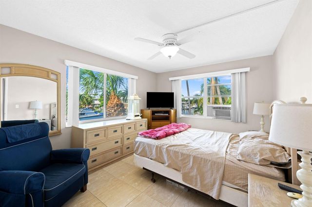 2825 NE 33rd 201, Fort Lauderdale, FL 33308