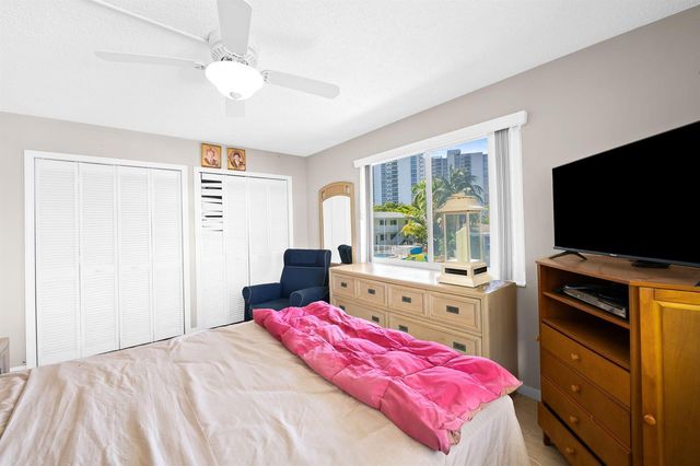 2825 NE 33rd 201, Fort Lauderdale, FL 33308