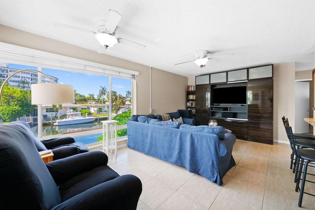 2825 NE 33rd 201, Fort Lauderdale, FL 33308