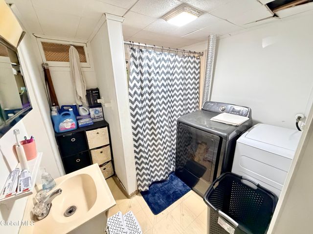 280 Church Street, Amsterdam, NY 12010